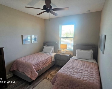 21 Los Lagos Boulevard - Photo Thumbnail 33