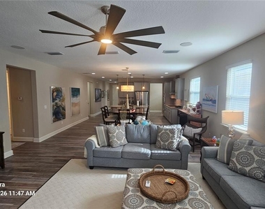 21 Los Lagos Boulevard - Photo Thumbnail 38