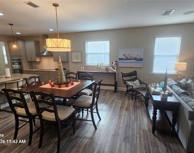 21 Los Lagos Boulevard - Photo Thumbnail 26