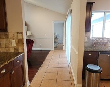 10 Blackfoot Court - Photo Thumbnail 6
