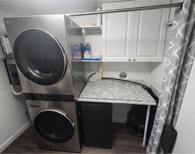 1448 Churchill Circle - Photo Thumbnail 11