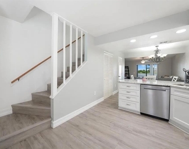 26272 Rampart Boulevard - Photo Thumbnail 3