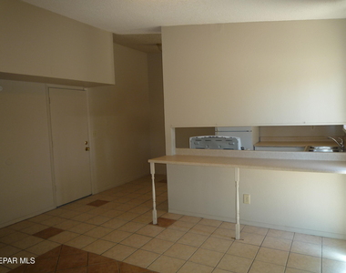 11128 Wharf Cove Drive - Photo Thumbnail 3