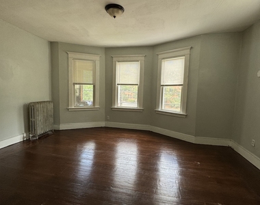 918 Winchester Avenue - Photo Thumbnail 4