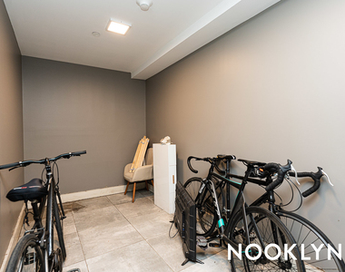 1337 Gates Avenue - Photo Thumbnail 18