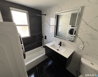 82-86 Waldorf Avenue - Photo Thumbnail 10