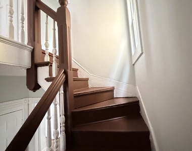 139 Poplar Street - Photo Thumbnail 8