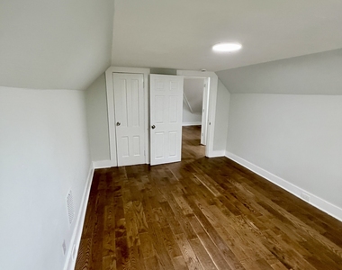 139 Poplar Street - Photo Thumbnail 22