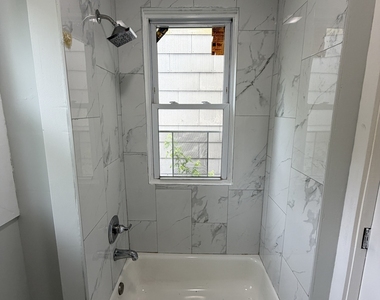 139 Poplar Street - Photo Thumbnail 2