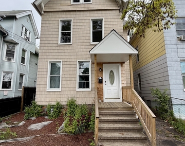 139 Poplar Street - Photo Thumbnail 30
