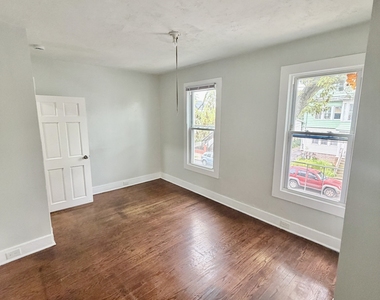 139 Poplar Street - Photo Thumbnail 7