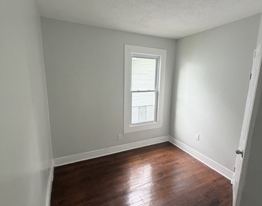 139 Poplar Street - Photo Thumbnail 12