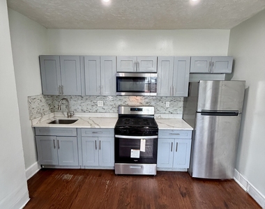 139 Poplar Street - Photo Thumbnail 1