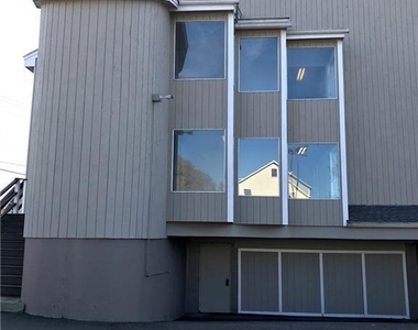 3250 Main Street - Photo Thumbnail 12
