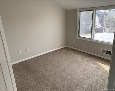 3250 Main Street - Photo Thumbnail 3