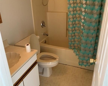 3250 Main Street - Photo Thumbnail 5