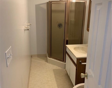 3250 Main Street - Photo Thumbnail 9