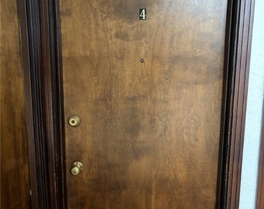 5839 Darlington Rd - Photo Thumbnail 3