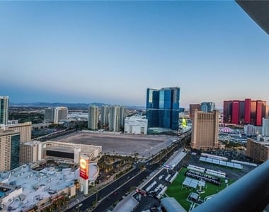 200 W Sahara Avenue - Photo Thumbnail 10