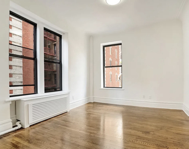 166 West 72nd Street - Photo Thumbnail 3
