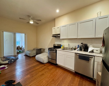 329 East 116th Street - Photo Thumbnail 4