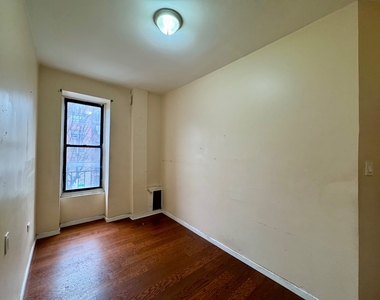 329 East 116th Street - Photo Thumbnail 2