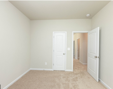 151 Cherokee Rose Drive - Photo Thumbnail 12