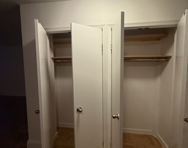 435 East 79th Street - Photo Thumbnail 2