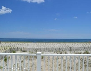 2 Bridge Avenue - Photo Thumbnail 15