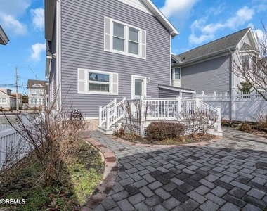 12 Reese Avenue - Photo Thumbnail 2