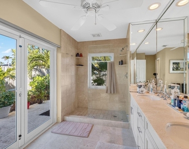2871 Ne 26th Court - Photo Thumbnail 30