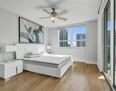 350 Se 2nd Street - Photo Thumbnail 12