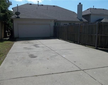 2820 Deer Ridge Drive - Photo Thumbnail 12