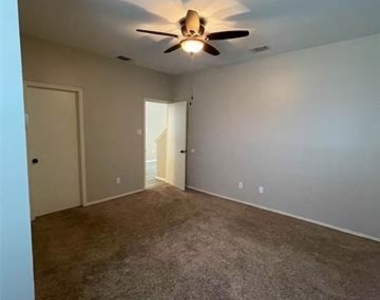 2917 Roxboro Road - Photo Thumbnail 11