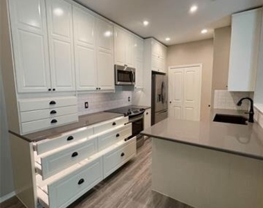 2917 Roxboro Road - Photo Thumbnail 7