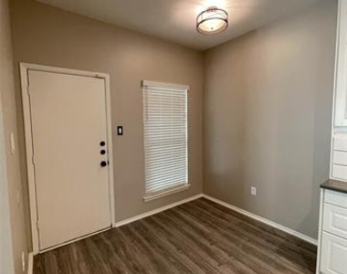 2917 Roxboro Road - Photo Thumbnail 5