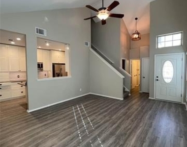 2917 Roxboro Road - Photo Thumbnail 4
