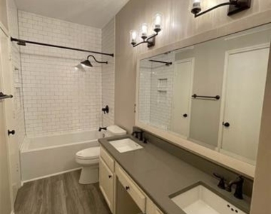 2917 Roxboro Road - Photo Thumbnail 13