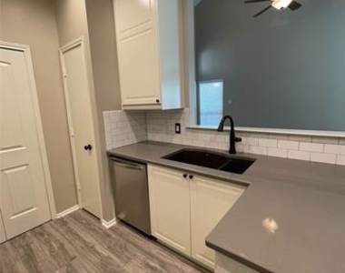 2917 Roxboro Road - Photo Thumbnail 9