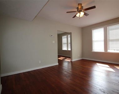 2309 Wesley Street - Photo Thumbnail 7