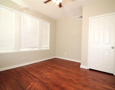 2309 Wesley Street - Photo Thumbnail 13