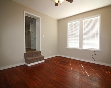 2309 Wesley Street - Photo Thumbnail 10