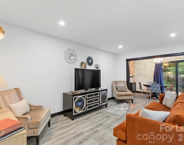 25033 Molokai Drive - Photo Thumbnail 2