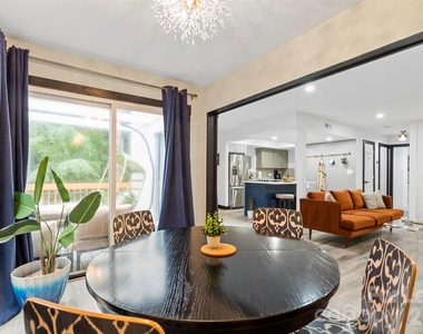 25033 Molokai Drive - Photo Thumbnail 8