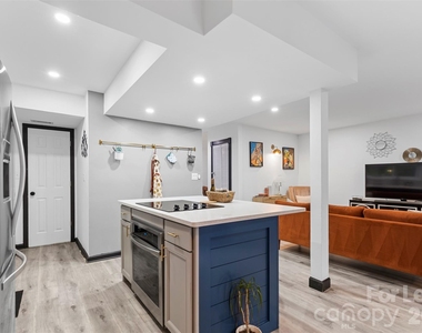 25033 Molokai Drive - Photo Thumbnail 5