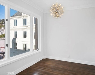 1424 N Crescent Heights Boulevard - Photo Thumbnail 15