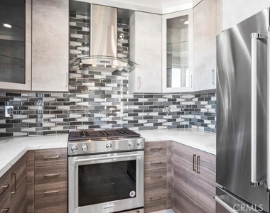 1424 N Crescent Heights Boulevard - Photo Thumbnail 27