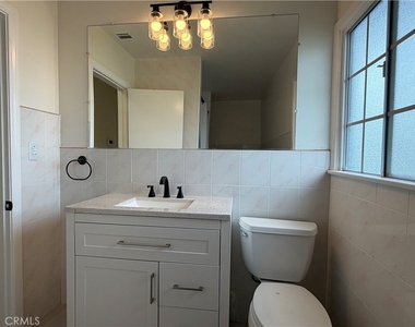 19216 Calvert Street - Photo Thumbnail 19