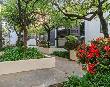7765 W 91st St. - Photo Thumbnail 25