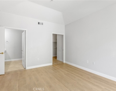 14 Celano Court - Photo Thumbnail 9